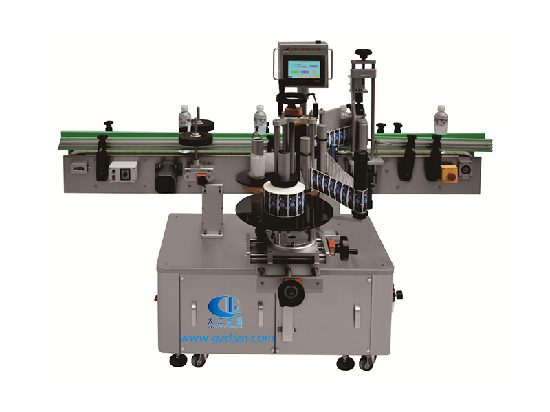 DDU-1603立式全自動(dòng)貼標(biāo)機(jī).jpg DDU-1603立式全自動(dòng)貼標(biāo)機(jī).jpg